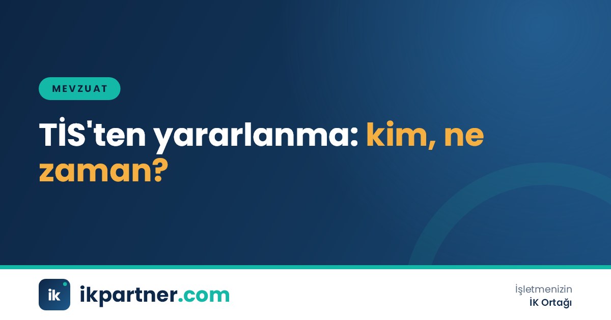 Bordro uzmanının toplu iş sözleşmesi metni ve üye listesini karşılaştırması