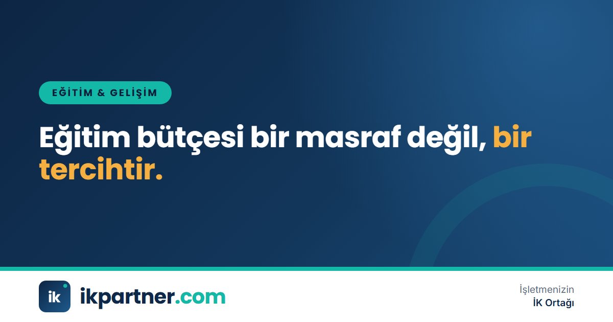 Eğitim bütçesi tablosu ve hesap makinesiyle yıllık planlama yapan İK yöneticisi