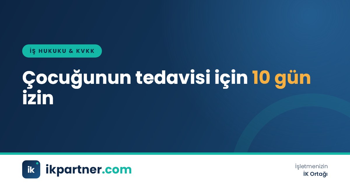 Bir ebeveynin elini tutan çocuk ve arka planda hastane koridorunu gösteren yumuşak tonlu görsel