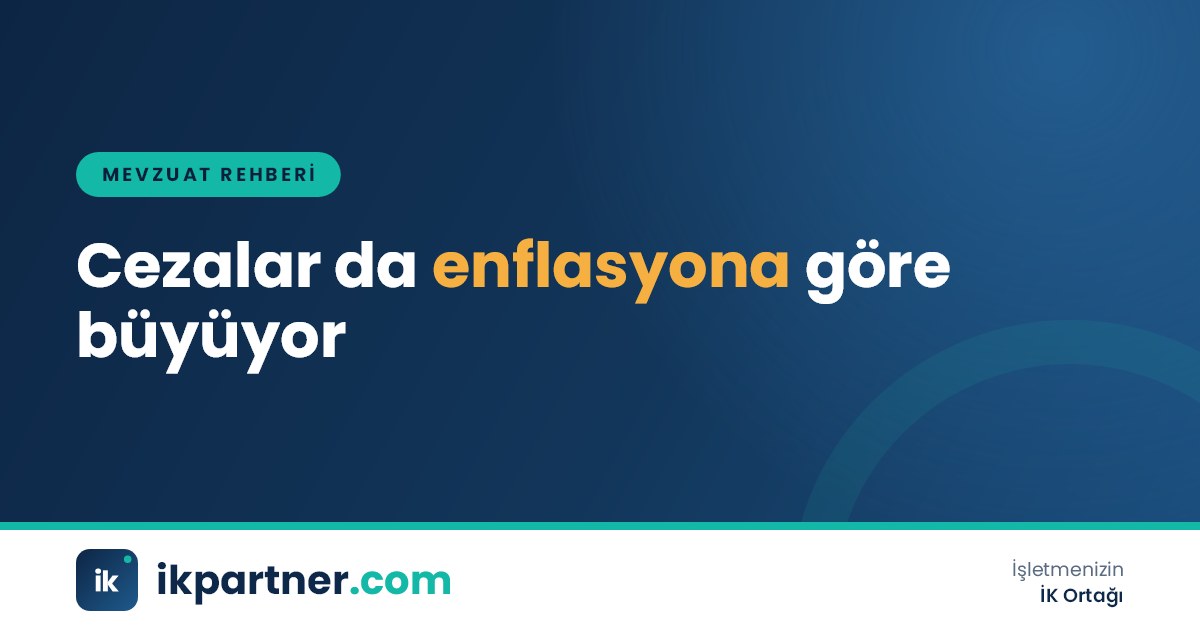 Yükselen grafik ve hesap makinesi ile ceza tutarlarını karşılaştıran bir mali analiz masası
