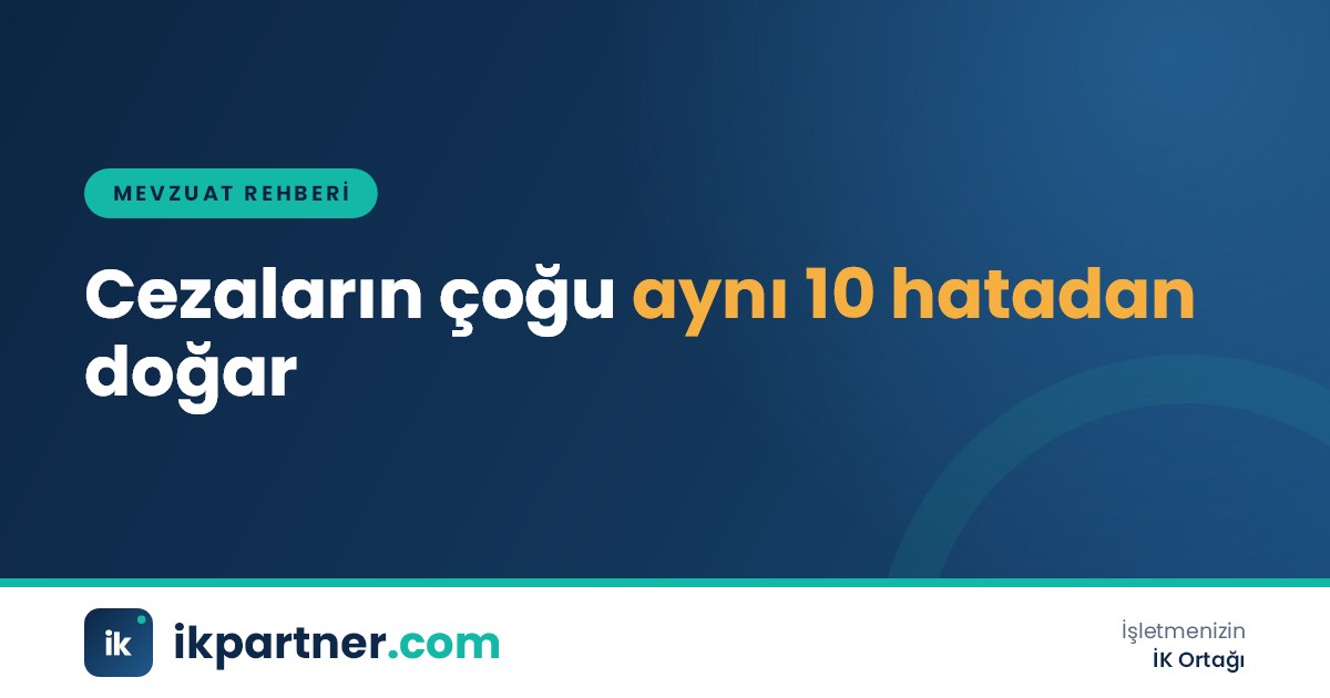 Kırmızı kalemle işaretlenmiş hatalar içeren personel evrakları ve düzeltme notları