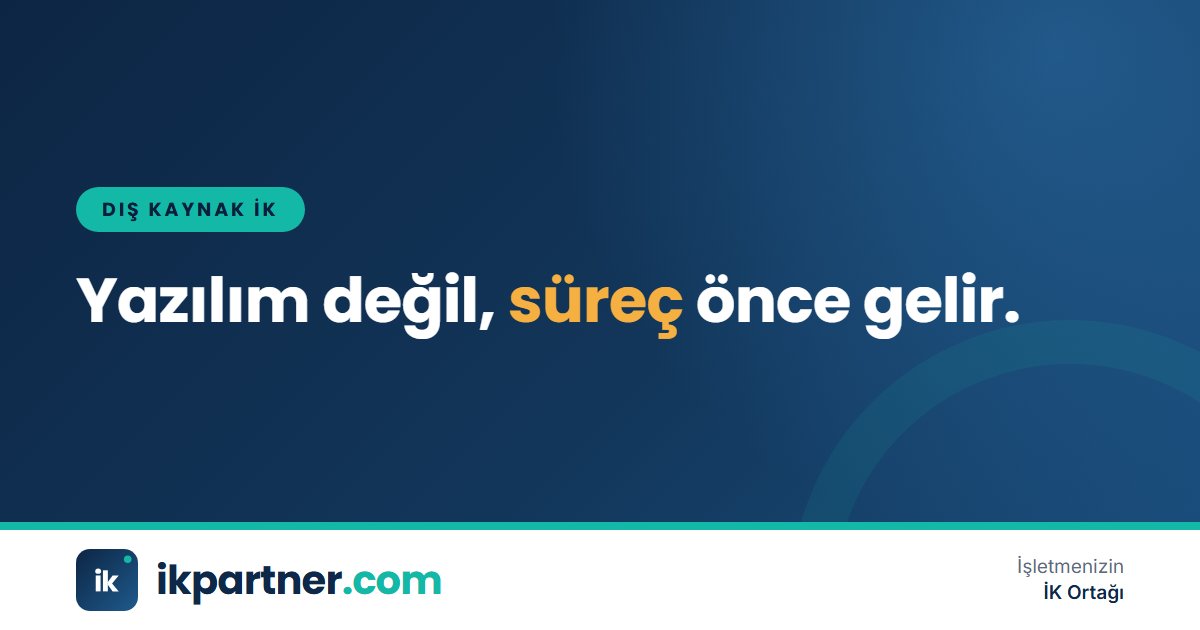 Bir İK ekibinin farklı İK yazılımı ekranlarını karşılaştırdığı toplantıyı gösteren kapak görseli