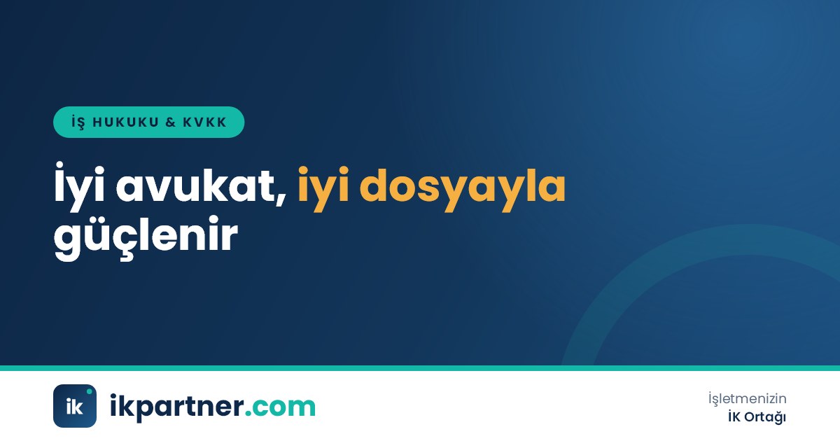 İK müdürü ile iş hukuku avukatının dava dosyası üzerinde birlikte çalıştığı bir toplantı