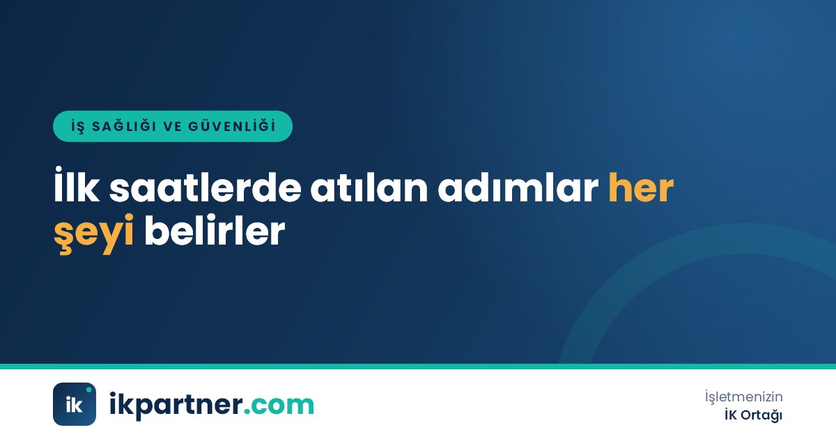 İş kazası sonrası şeritle çevrilmiş olay yerinde not alan iş güvenliği uzmanı ve yönetici
