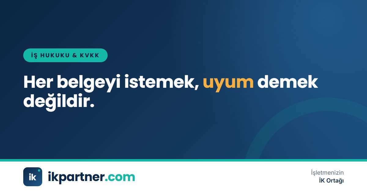 İşe giriş günü yeni çalışana teslim edilen evrak dosyası ve form setini gösteren görsel