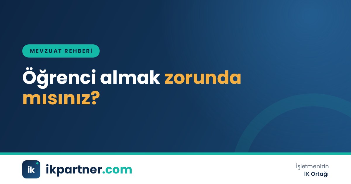 Üretim tesisinde meslek lisesi öğrencilerine eğitim veren bir eğitici personel