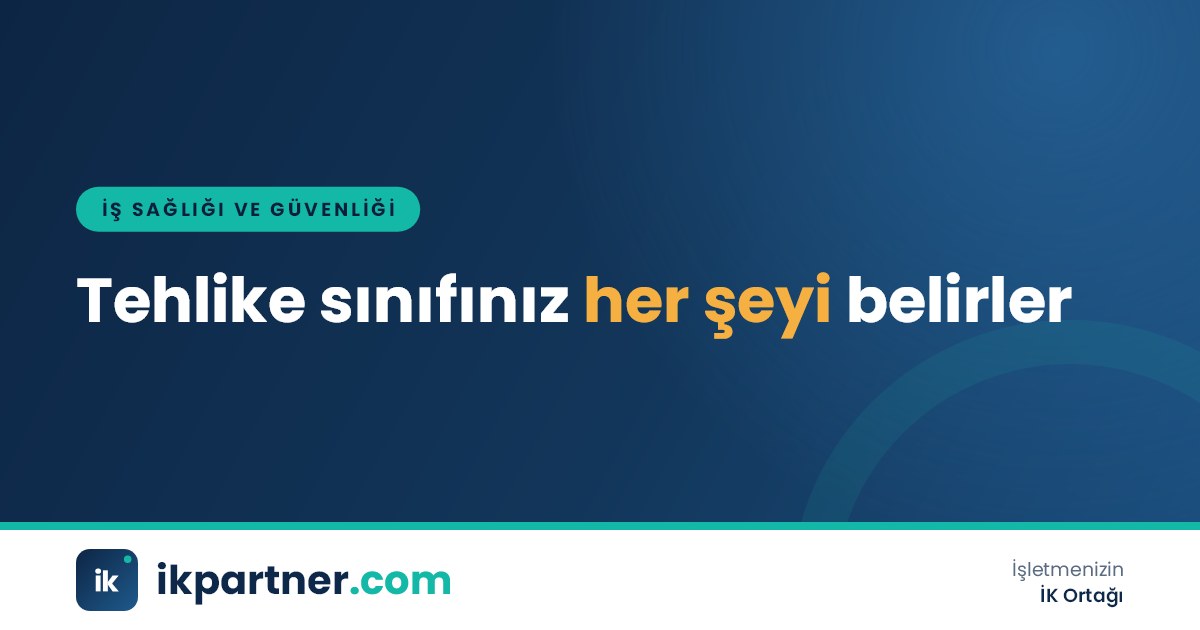 Yeşil, sarı ve kırmızı renklerle üç tehlike seviyesini gösteren işyeri güvenlik tabelası