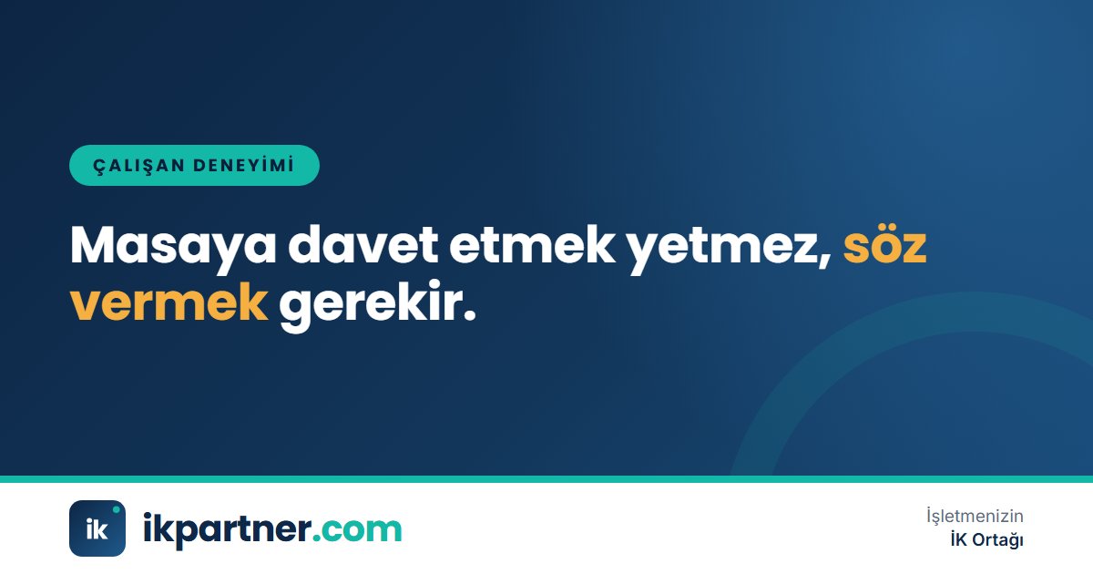 Farklı geçmişlerden çalışanların bir toplantı masası etrafında eşit şekilde söz aldığı bir ekip