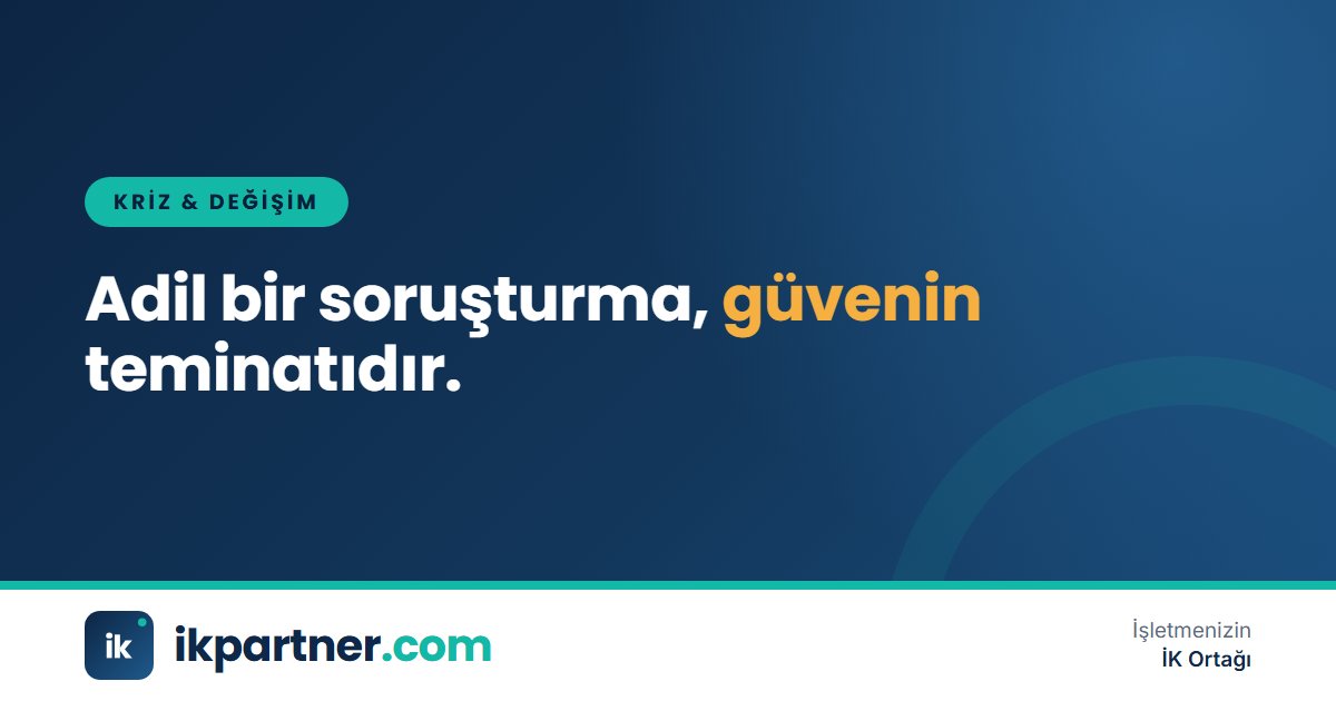 İK uzmanının sakin bir odada not alarak bir çalışanın şikayetini dinlediği görüşme