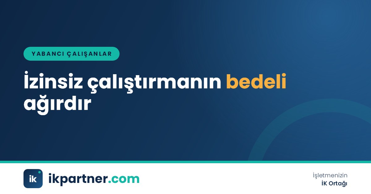 Denetim sırasında işyerinde çalışan belgelerini inceleyen müfettiş görseli