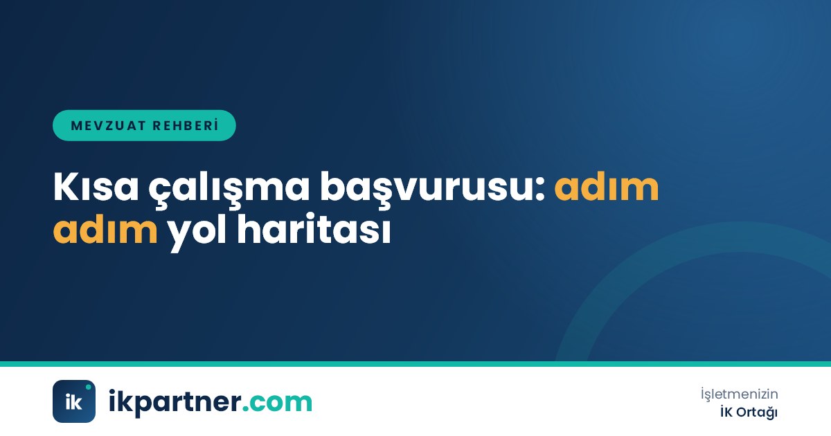 Toplantı masasında kısa çalışma başvuru dosyasını hazırlayan insan kaynakları ekibi