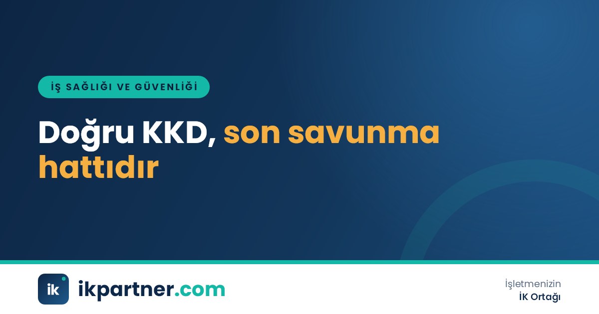 Baret, koruyucu gözlük, eldiven ve iş ayakkabısının düzenli şekilde dizildiği KKD dolabı