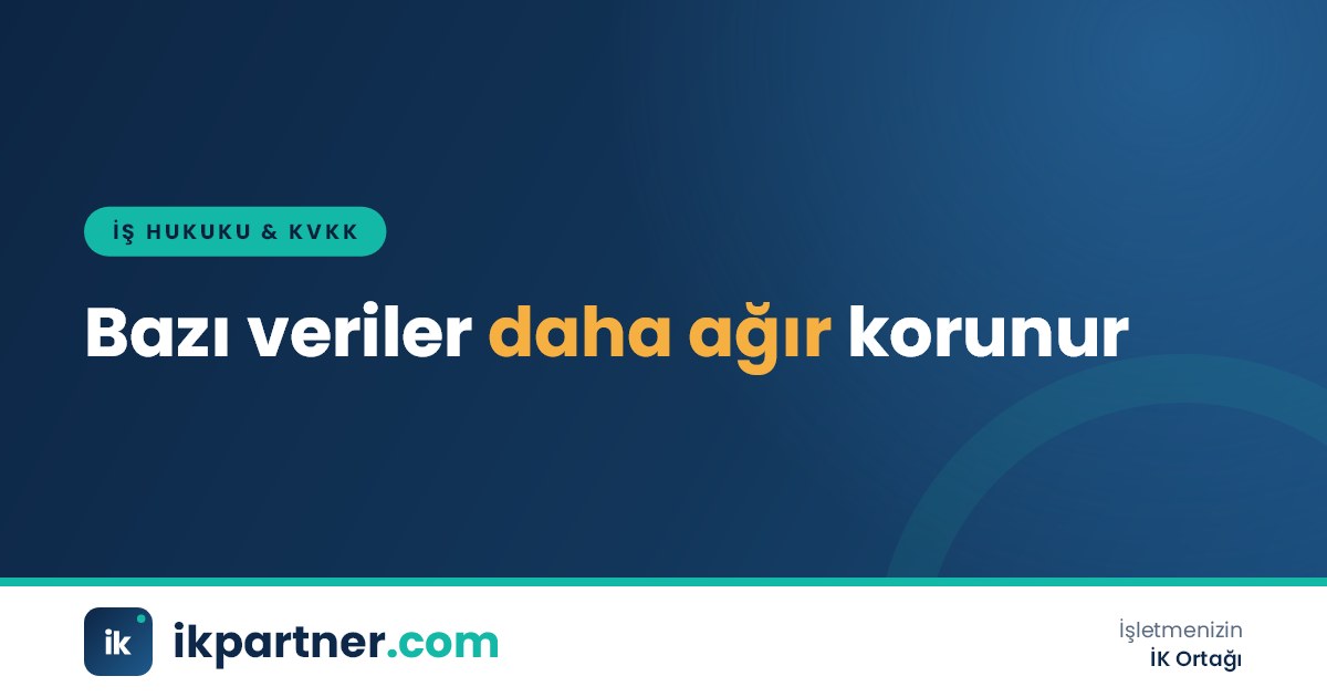 Kilitli bir dosya dolabı ve üzerinde gizli ibareli kırmızı etiketli personel klasörleri