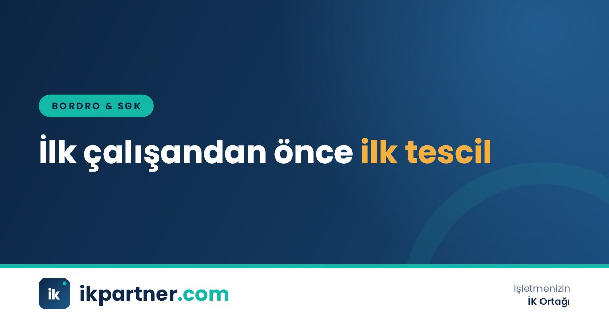 Yeni açılan bir ofiste SGK işyeri bildirgesi formunu dolduran şirket yöneticisi