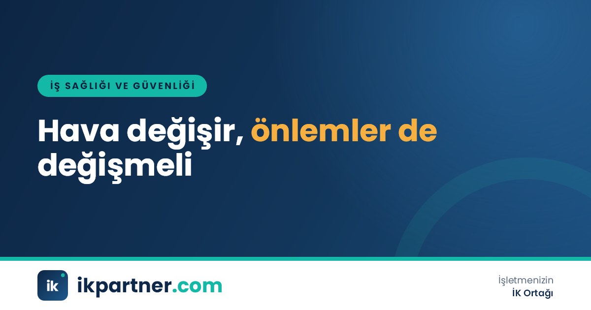 Sıcak bir yaz gününde gölgelik altında su molası veren şantiye çalışanları