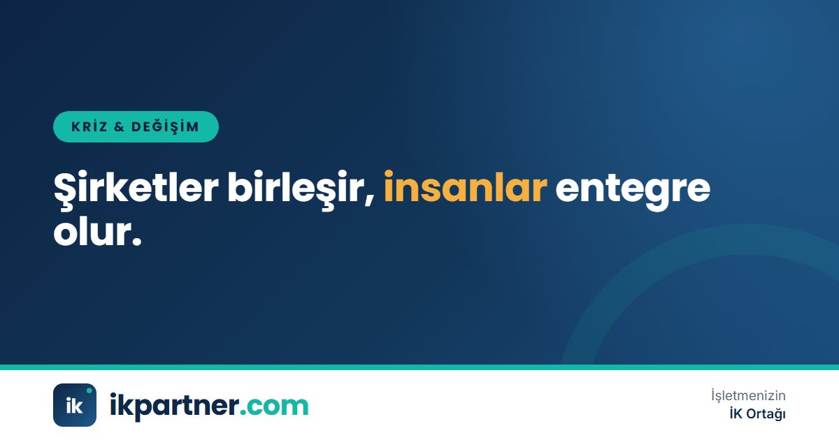 İki farklı ekibin el sıkıştığı ve ortak masada plan yaptığı bir toplantı sahnesi