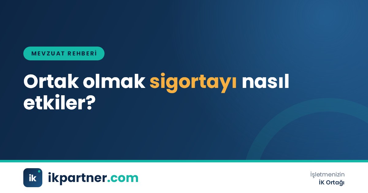 Toplantı masasında şirket ana sözleşmesini inceleyen iki iş ortağı ve bir mali müşavir