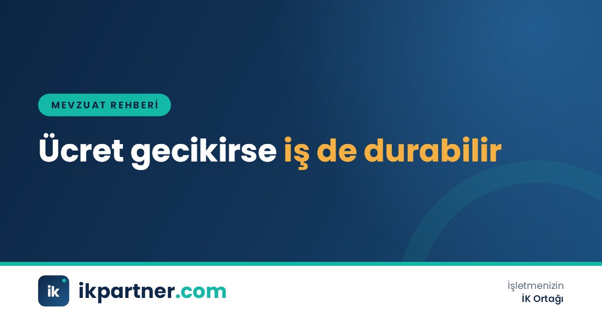 Boş üretim hattı ve duvar saatini gösteren, işin durduğu bir fabrika görseli