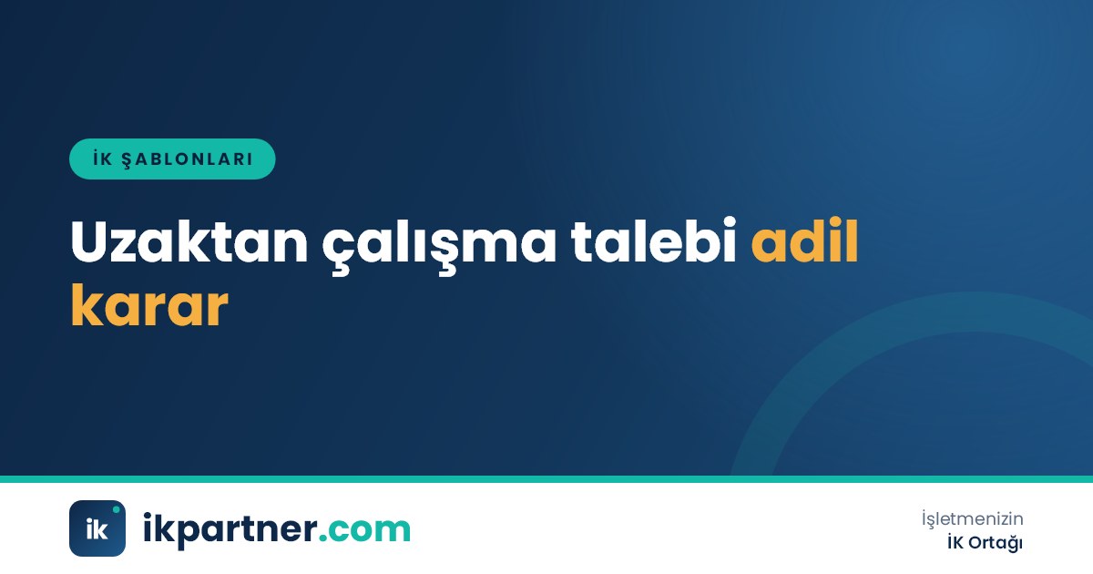 Ev ofisinde dizüstü bilgisayar yanında doldurulmuş uzaktan çalışma talep formu