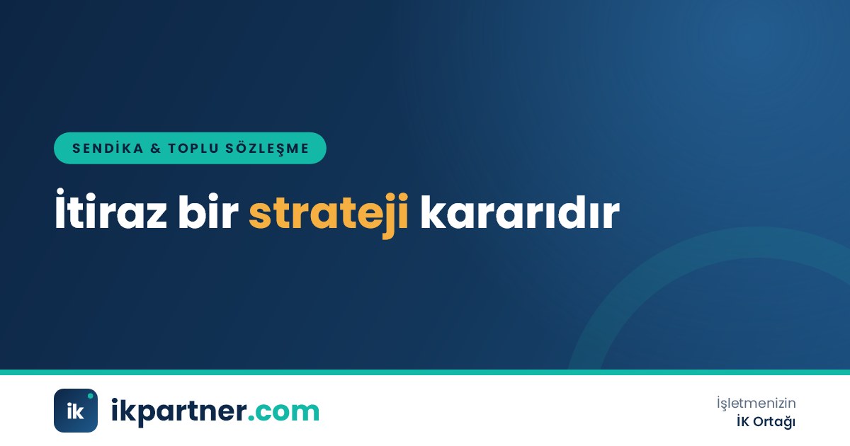 Avukat ve İK yöneticisinin masada personel listeleri ve dosyalar üzerinde çalıştığı sahne