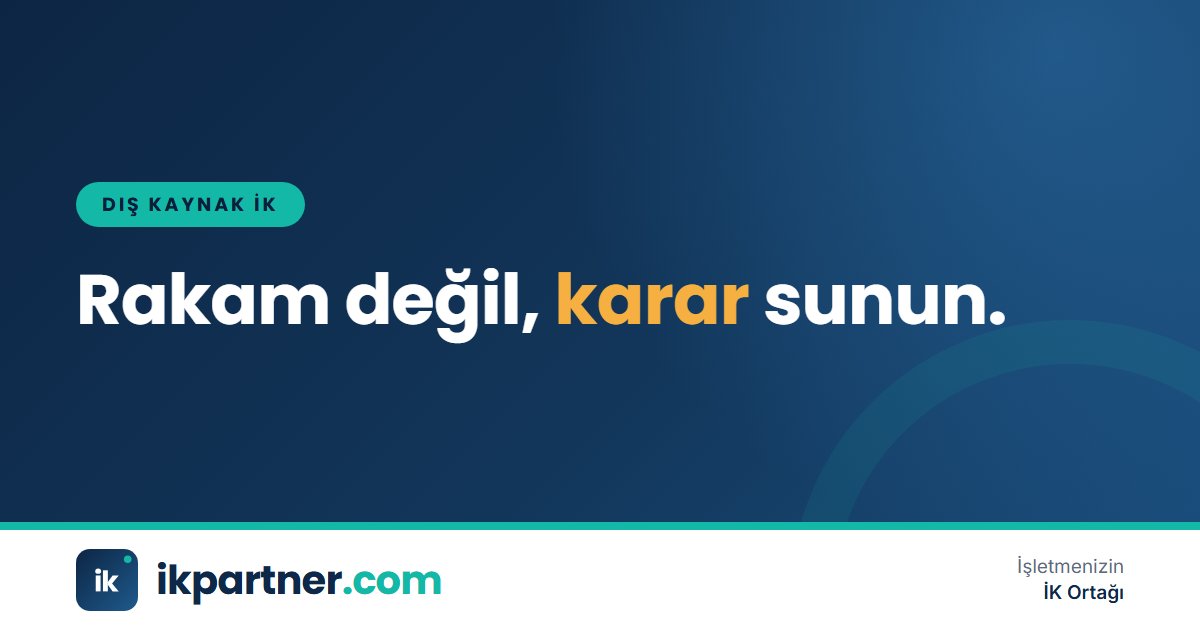Toplantı odasında yönetim kuruluna grafiklerle İK raporu sunan bir İK yöneticisini gösteren kapak görseli